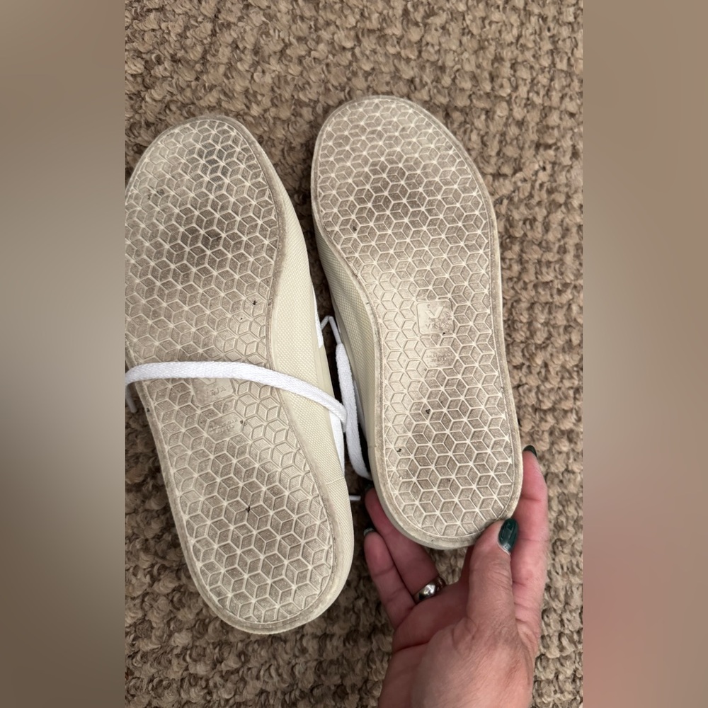 VEJA
Wata II Low Canvas "White Pierre" sneakers - Picture 5 of 8